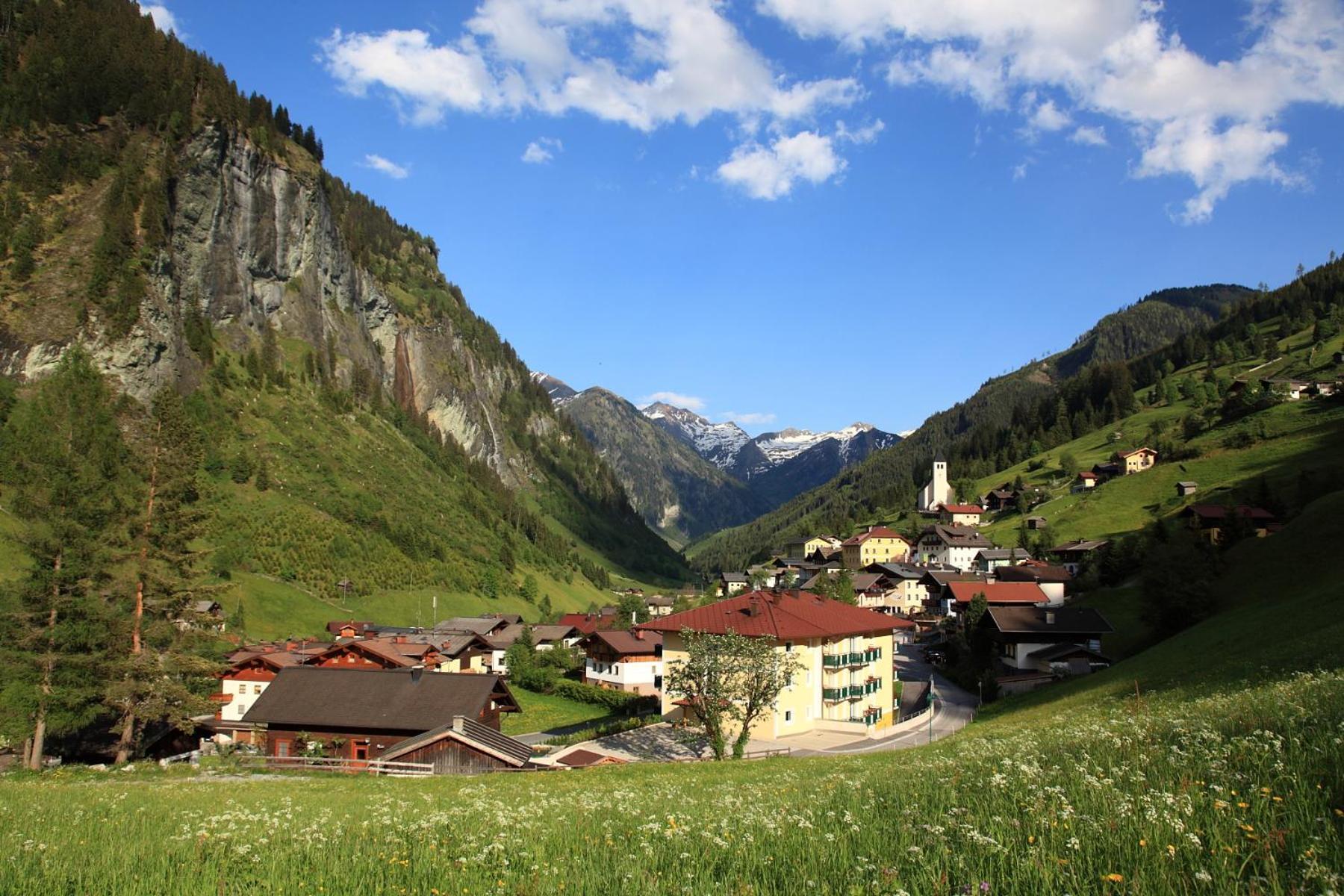 Landhotel Almroesl Im Grossarltal Huttschlag Exterior photo