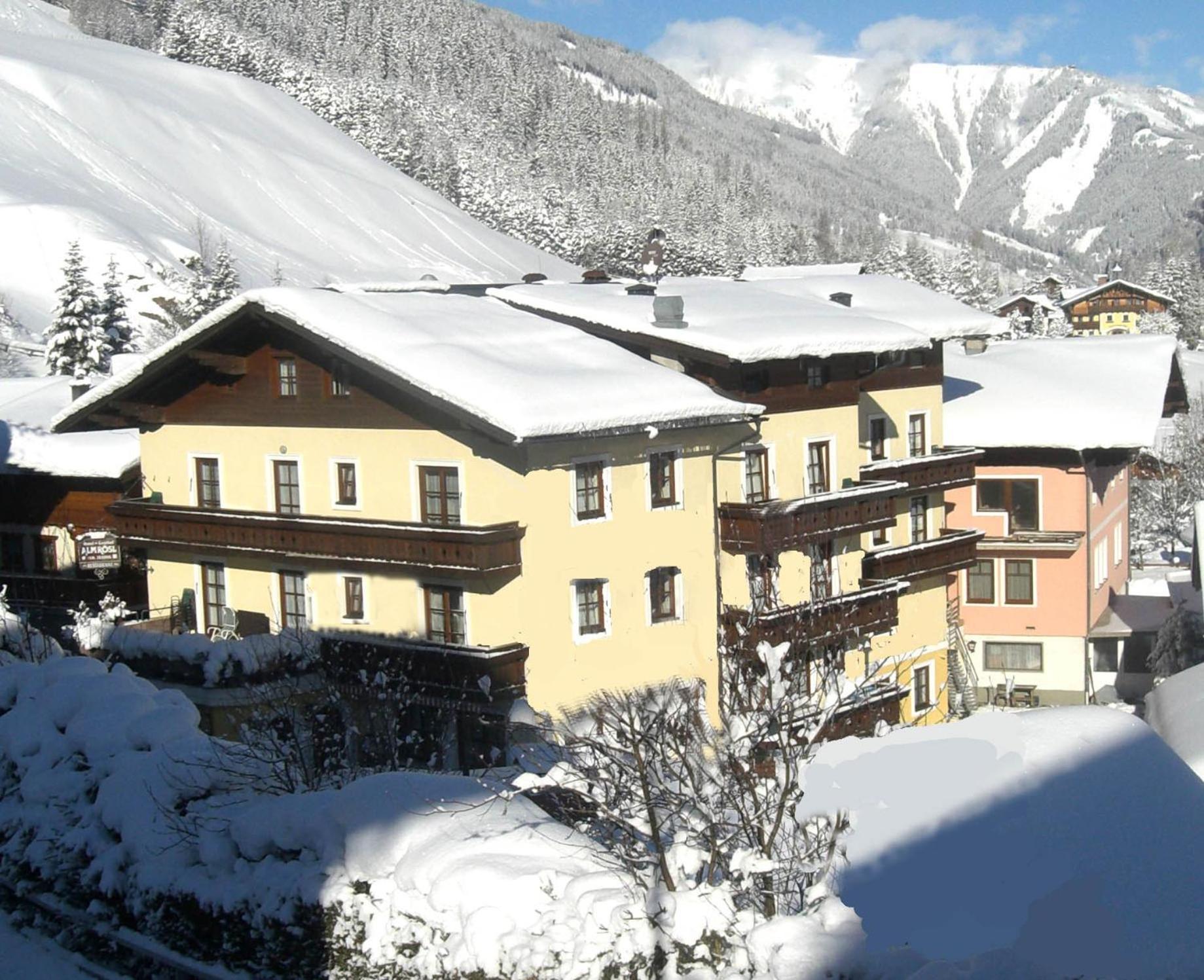 Landhotel Almroesl Im Grossarltal Huttschlag Exterior photo